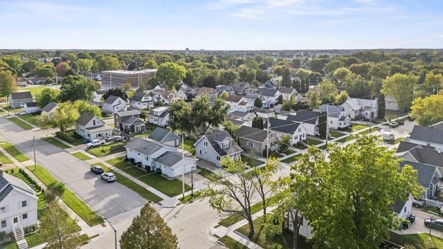 1109 ARTHUR AVENUE, Oshkosh, WI 54902