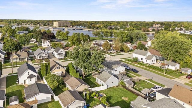 1109 ARTHUR AVENUE, Oshkosh, WI 54902