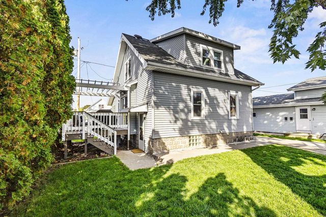 1109 ARTHUR AVENUE, Oshkosh, WI 54902