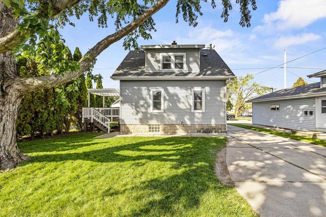 1109 ARTHUR AVENUE, Oshkosh, WI 54902