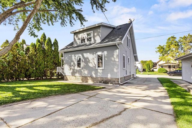 1109 ARTHUR AVENUE, Oshkosh, WI 54902