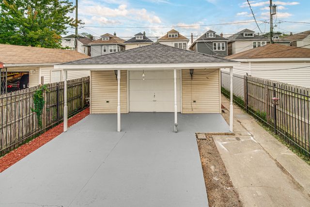 6741 S Maplewood Avenue, Chicago, IL 60629