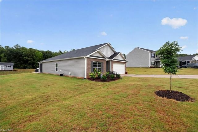 196 Beebop Lane, Lexington, NC 27295