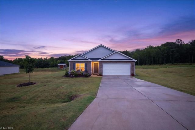 196 Beebop Lane, Lexington, NC 27295