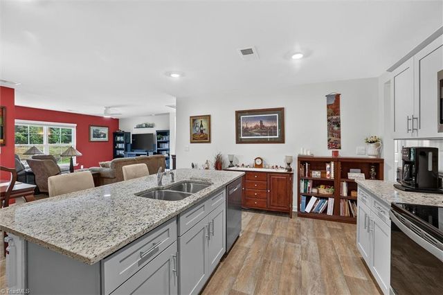 196 Beebop Lane, Lexington, NC 27295