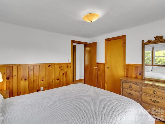 165 Keller Street, Waynesville, NC 28786