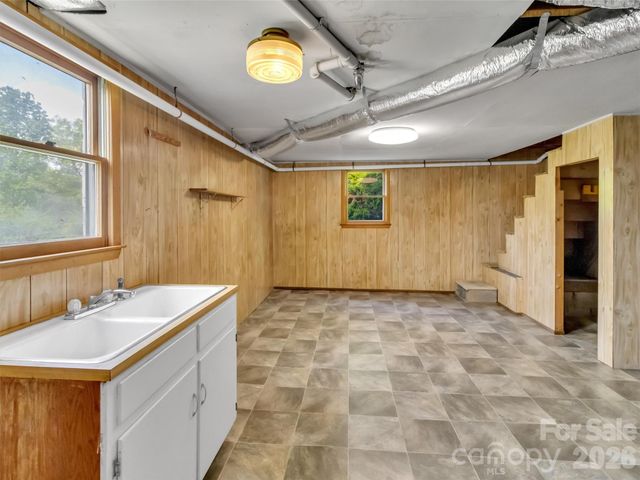 165 Keller Street, Waynesville, NC 28786