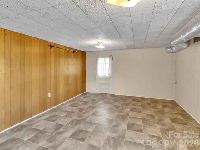 165 Keller Street, Waynesville, NC 28786