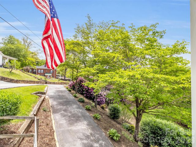 165 Keller Street, Waynesville, NC 28786