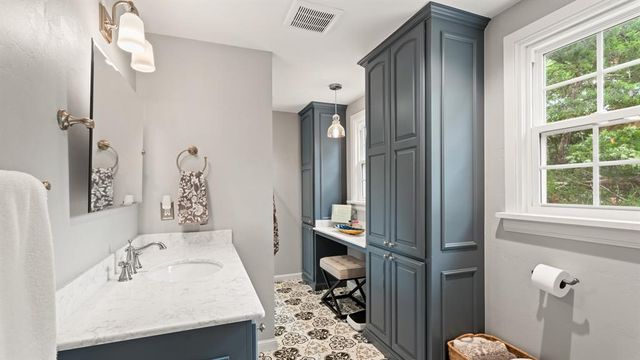 2529 NW 27th Street, Oklahoma City, OK 73107