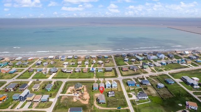 818 Surf Drive, Surfside Beach, TX 77541