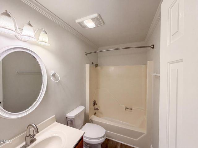 102 Lakeside Farm Road, Zebulon, NC 27597