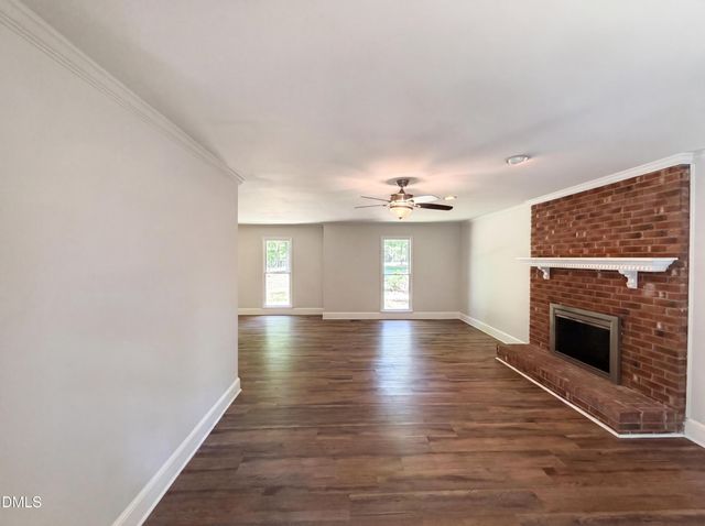 102 Lakeside Farm Road, Zebulon, NC 27597