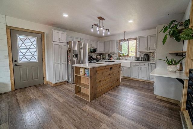 3392 W 3rd Lane, Oxford, WI 53952
