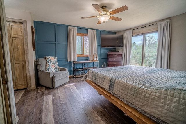 3392 W 3rd Lane, Oxford, WI 53952