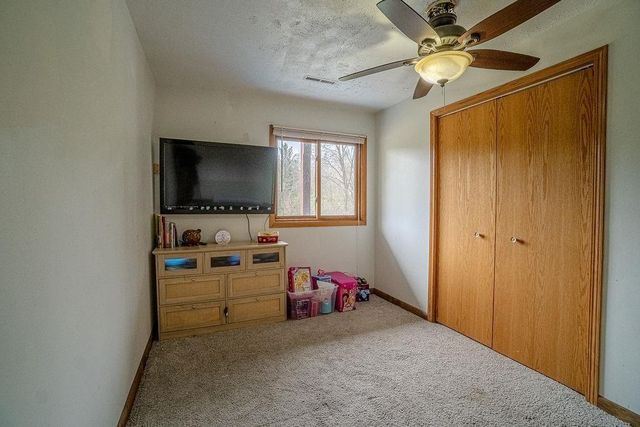 3392 W 3rd Lane, Oxford, WI 53952