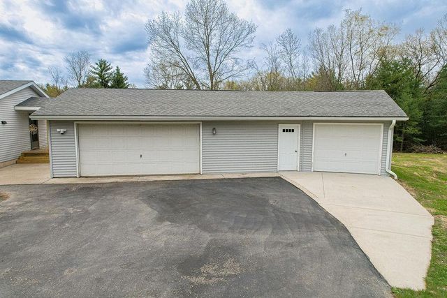 3392 W 3rd Lane, Oxford, WI 53952