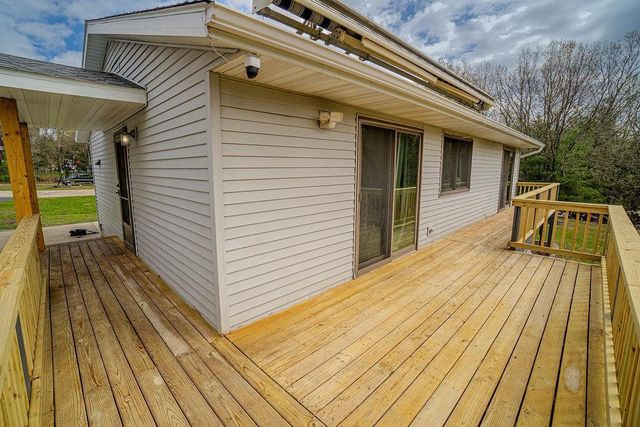 3392 W 3rd Lane, Oxford, WI 53952