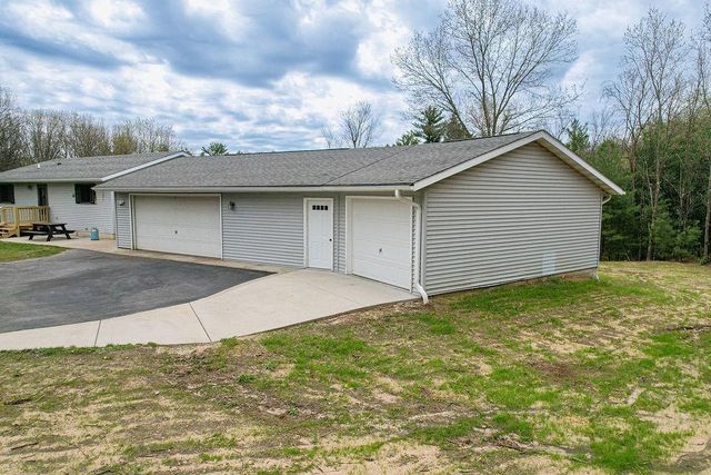 3392 W 3rd Lane, Oxford, WI 53952