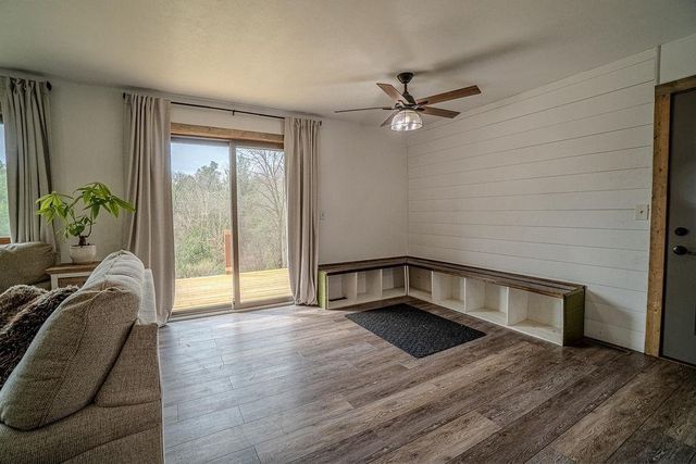 3392 W 3rd Lane, Oxford, WI 53952