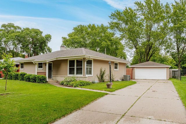 3739 W Parnell AVENUE, Milwaukee, WI 53221