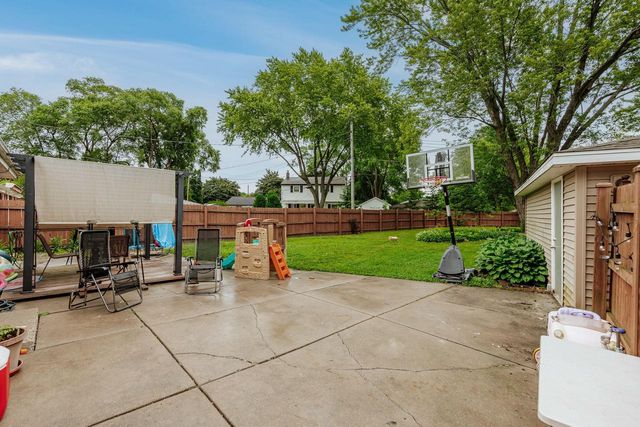 3739 W Parnell AVENUE, Milwaukee, WI 53221