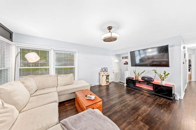 3739 W Parnell AVENUE, Milwaukee, WI 53221