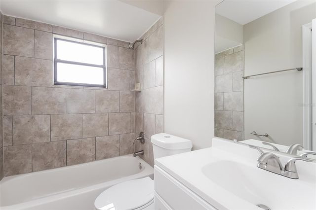 604 BASINGSTOKE COURT, Kissimmee, FL 34758