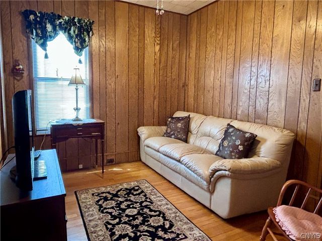 1672 Seymour Avenue, Utica, NY 13501