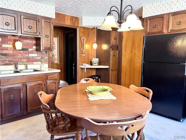 1672 Seymour Avenue, Utica, NY 13501