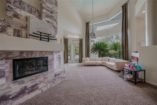 72 Innisbrook Avenue, Las Vegas, NV 89113