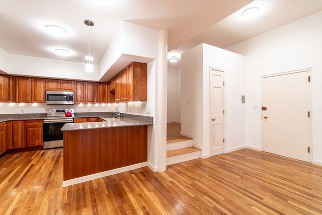 3 Appleton St 102, Boston, MA 02116