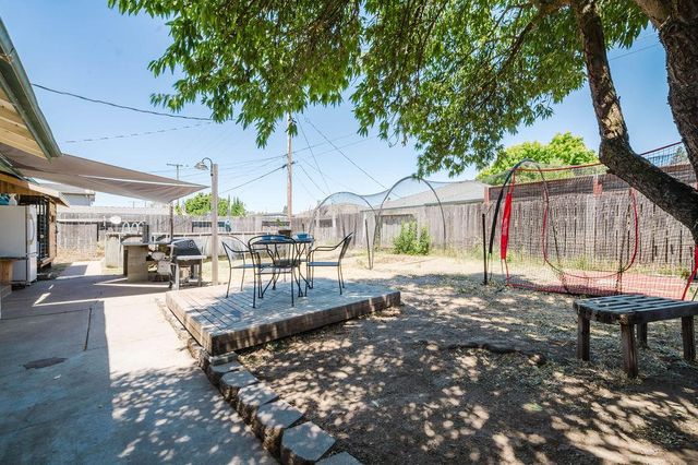 800 S Crescent Ave, Lodi, CA 95240