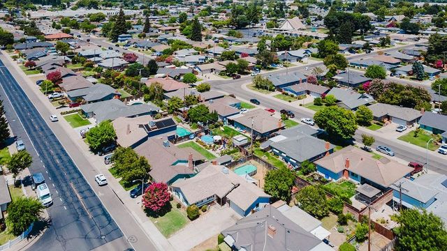 800 S Crescent Ave, Lodi, CA 95240