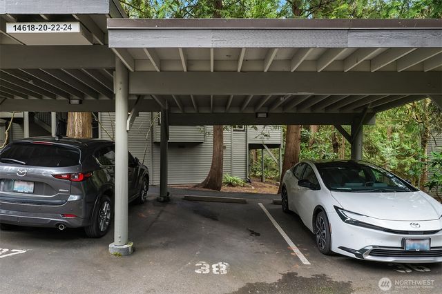 14618 NE 81st St, Redmond, WA 98052