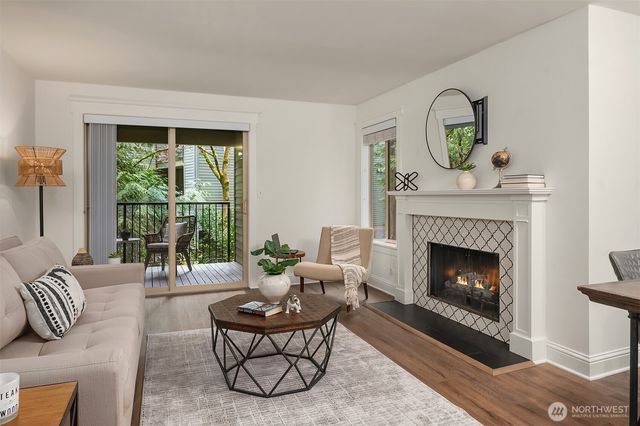 14618 NE 81st St, Redmond, WA 98052