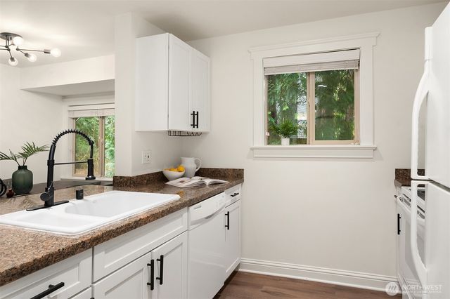 14618 NE 81st St, Redmond, WA 98052