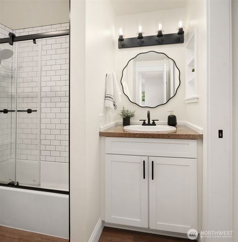 14618 NE 81st St, Redmond, WA 98052