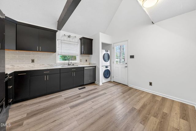 14 E Gleewood Place, Durham, NC 27713