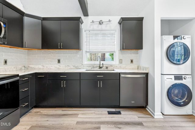 14 E Gleewood Place, Durham, NC 27713