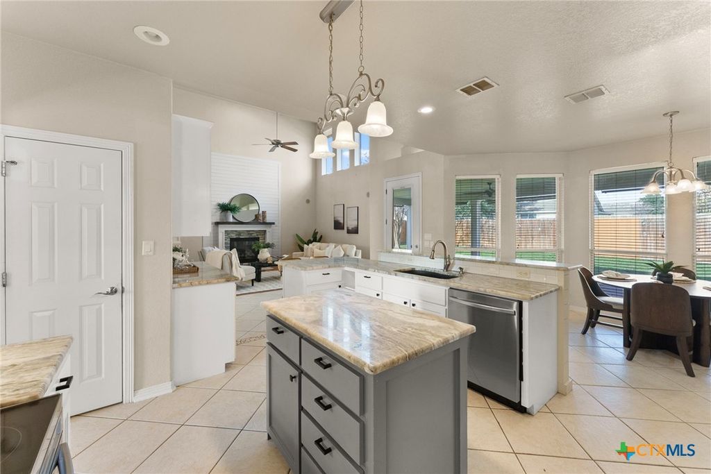 Image 20 of property listing at 4012 Creekview Trail, Temple, TX 76504