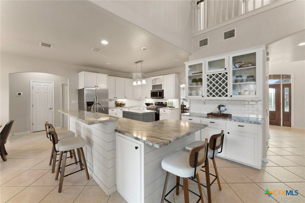 Image 22 of property listing at 4012 Creekview Trail, Temple, TX 76504