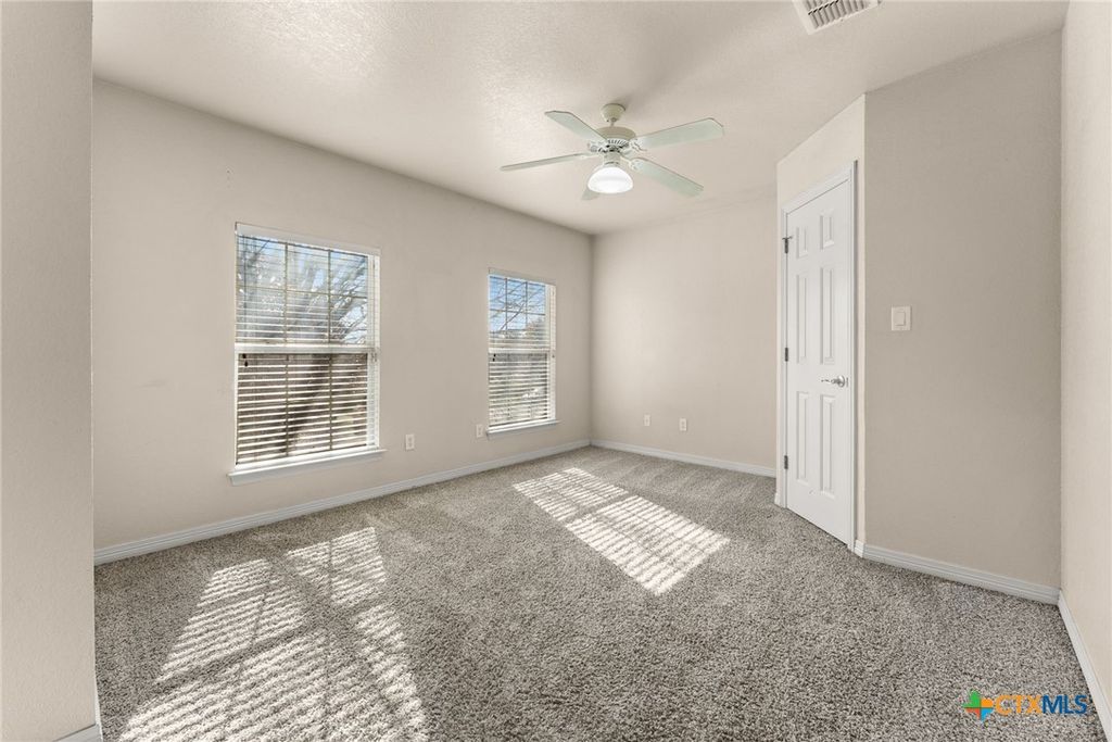 Image 23 of property listing at 4012 Creekview Trail, Temple, TX 76504