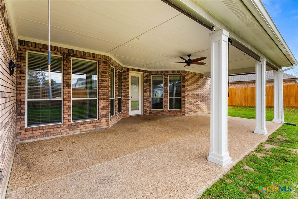 Image 30 of property listing at 4012 Creekview Trail, Temple, TX 76504