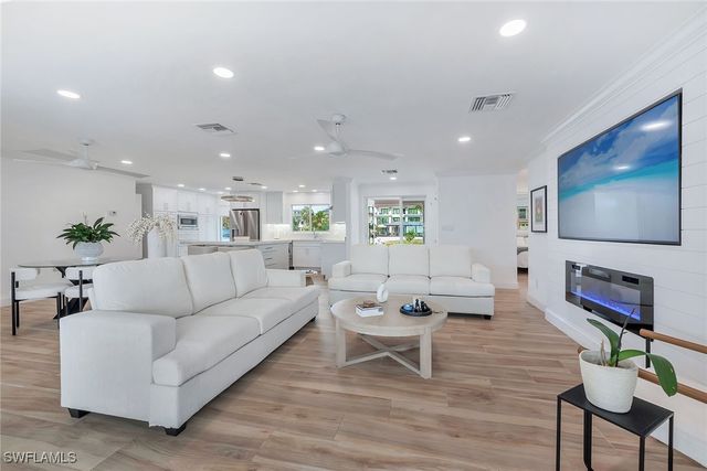 418 Germain AVE, Naples, FL 34108