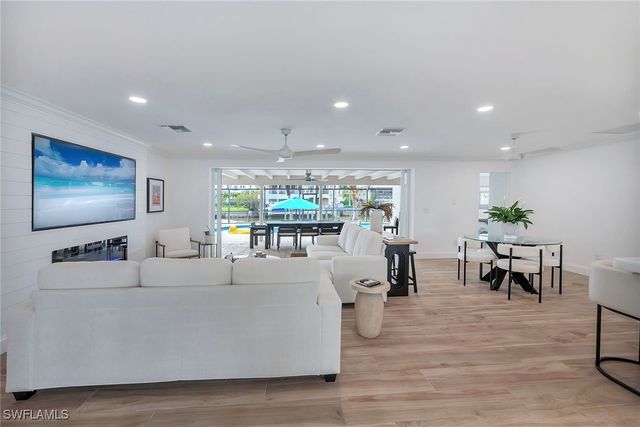 418 Germain AVE, Naples, FL 34108