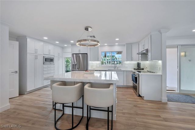 418 Germain AVE, Naples, FL 34108