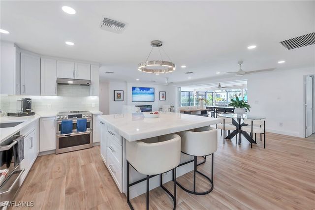 418 Germain AVE, Naples, FL 34108