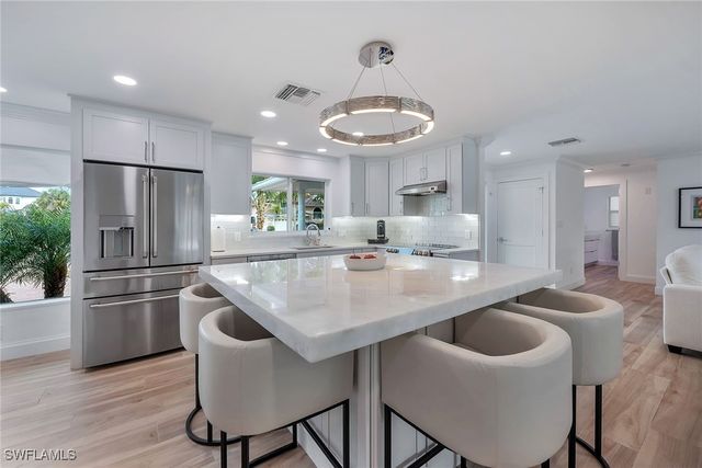 418 Germain AVE, Naples, FL 34108