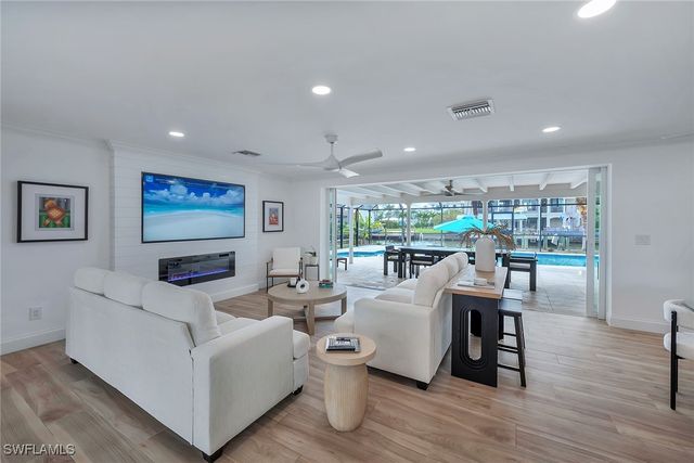 418 Germain AVE, Naples, FL 34108